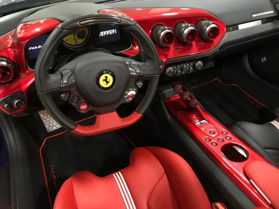 Торпедо Ferrari F60America (215098, 1 of 10) 2016 года  (фото 28 из 34)